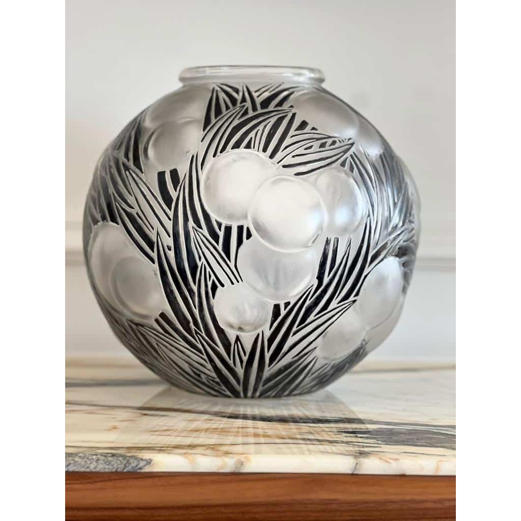 René Lalique : « Oranges » Vase en verre émaillé givré | Biron René Lalique : "Oranges" Vase en verre émaillé givré