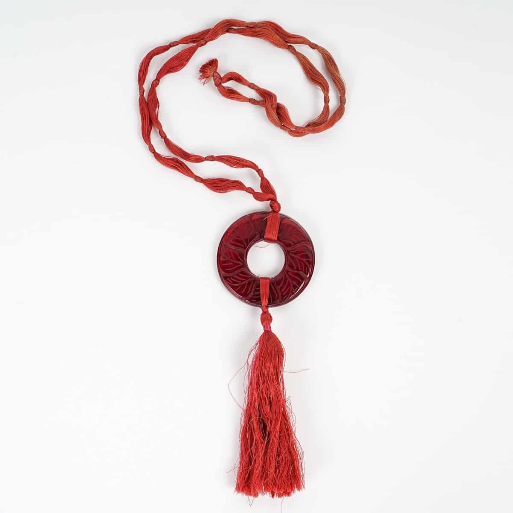 Pendentif « Feuilles » verre rouge de René LALIQUE | Biron |||||