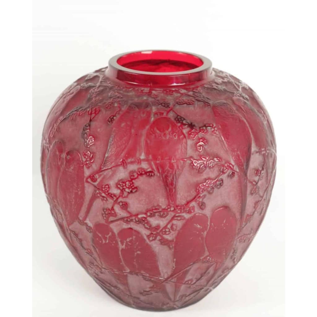 René Lalique : Vase « Perruches » rouge | Biron René Lalique : Vase "Perruches" rouge
