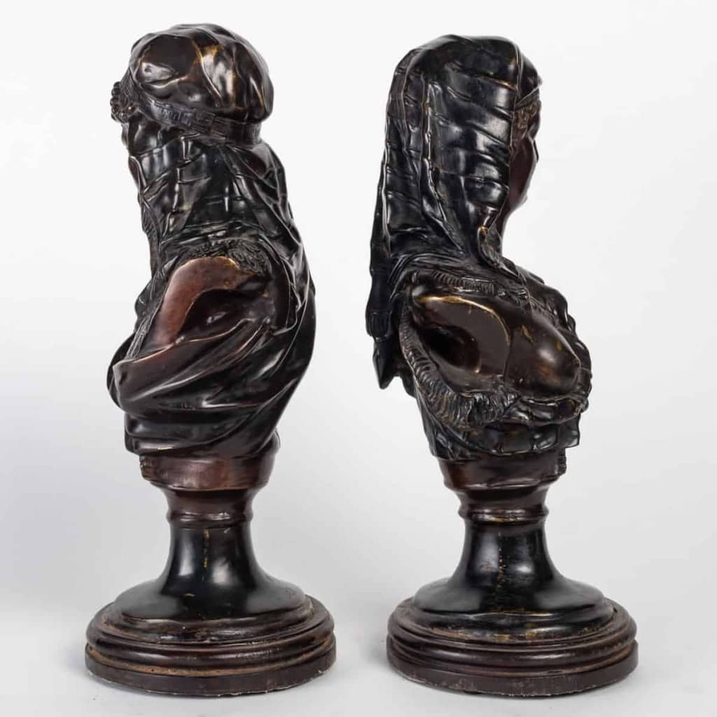 Paire de sculpture en bronze patiné signé par F. Bergman et numéroté | Biron Paire de sculpture en bronze patiné signé par F. Bergman et numéroté