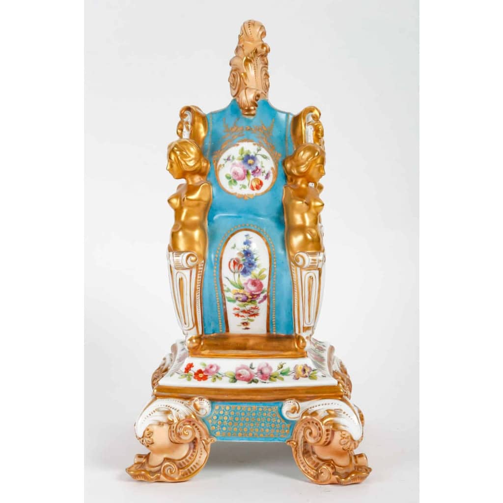 Pendule en porcelaine du XIXème siècle | Biron Pendule en porcelaine du XIXème siècle