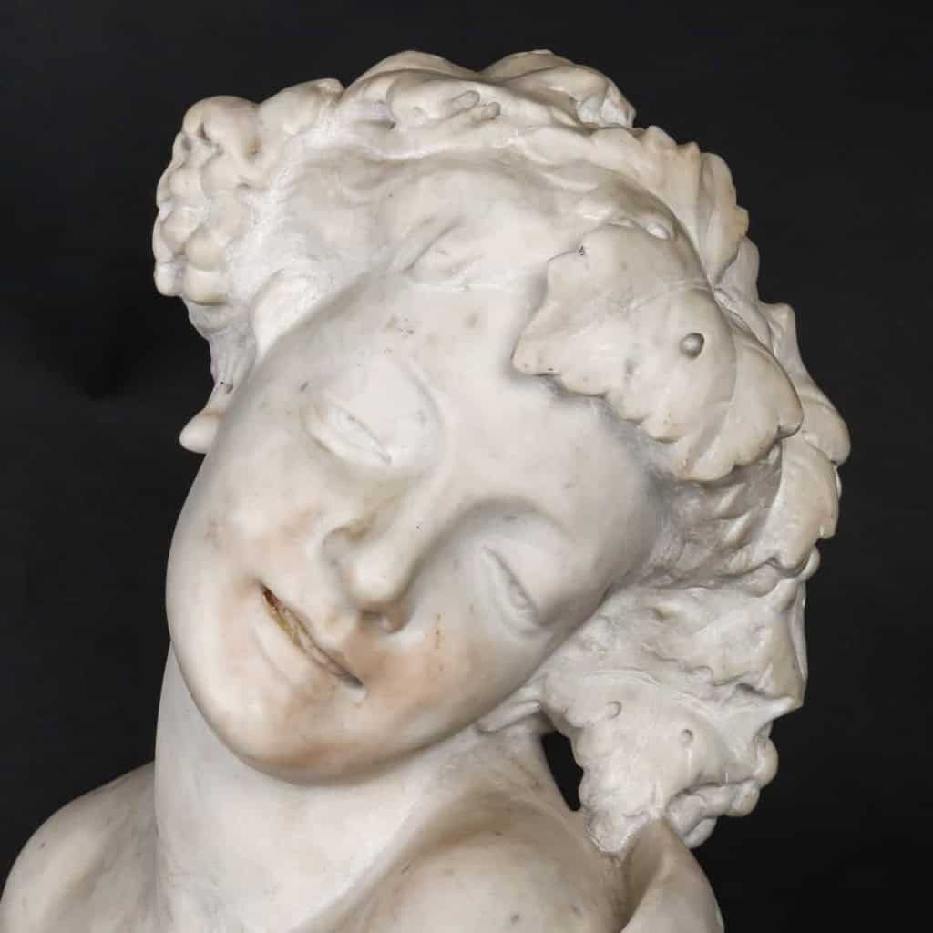 Buste en marbre, 1900, style Art nouveau | Biron Buste en marbre, 1900, style Art nouveau