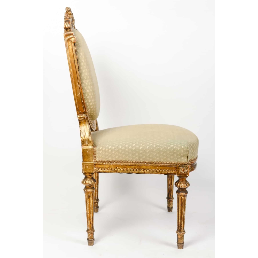 Ensemble de 2 fauteuils et 6 chaises de style Louis XVI, XIXème siècle | Biron Ensemble de 2 fauteuils et 6 chaises de style Louis XVI, XIXème siècle