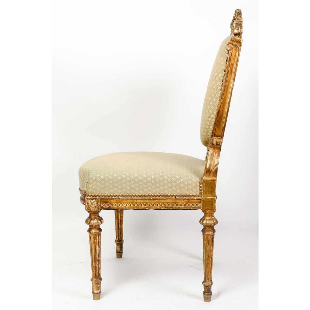Ensemble de 2 fauteuils et 6 chaises de style Louis XVI, XIXème siècle | Biron Ensemble de 2 fauteuils et 6 chaises de style Louis XVI, XIXème siècle