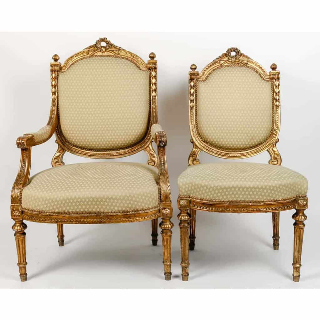 Ensemble de 2 fauteuils et 6 chaises de style Louis XVI, XIXème siècle | Biron Ensemble de 2 fauteuils et 6 chaises de style Louis XVI, XIXème siècle