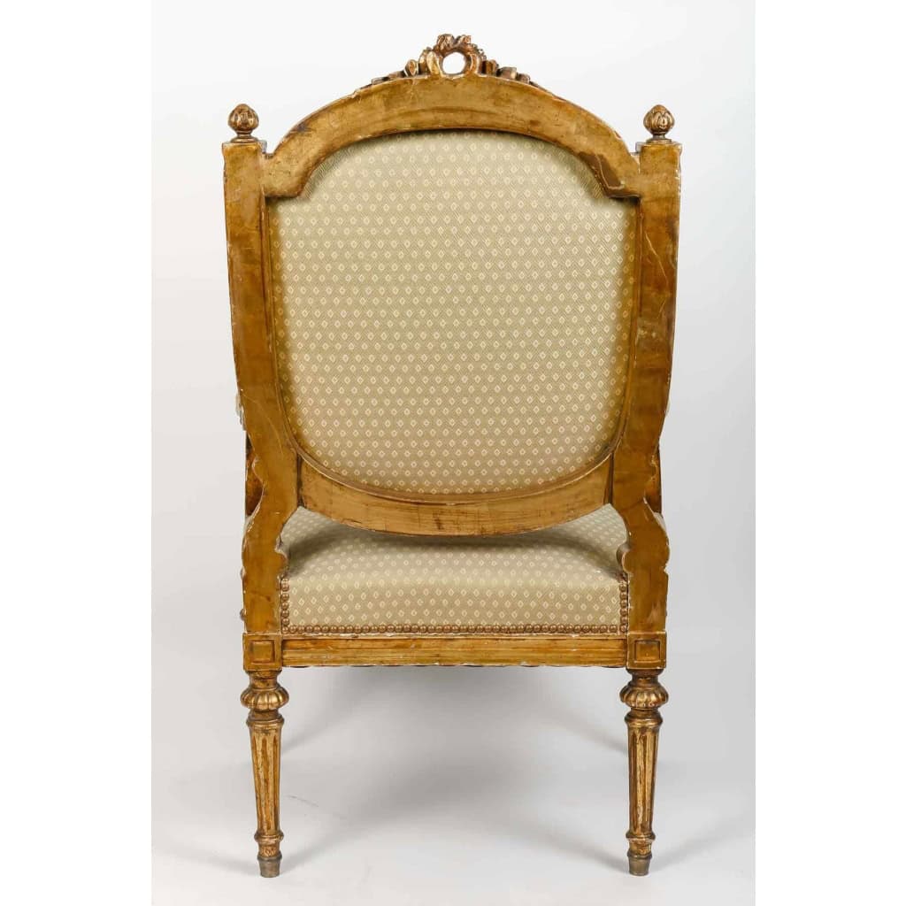 Ensemble de 2 fauteuils et 6 chaises de style Louis XVI, XIXème siècle | Biron Ensemble de 2 fauteuils et 6 chaises de style Louis XVI, XIXème siècle