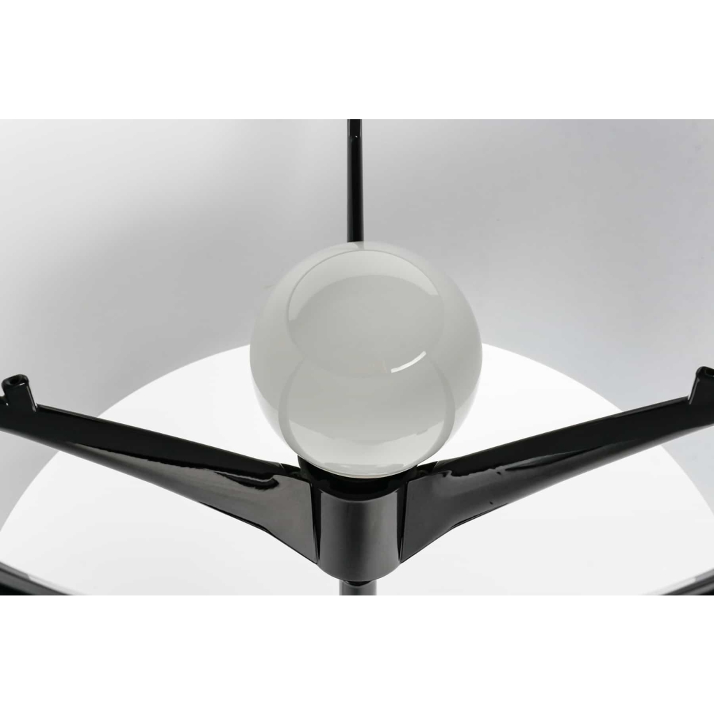 Lampe de Table de le Maison Flos, Made in Italy. | Biron Lampe de Table de le Maison Flos, Made in Italy.
