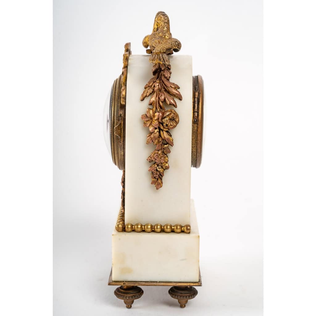 Garniture miniature en bronze doré et marbre blanc fin XIXème siècle | Biron Garniture miniature en bronze doré et marbre blanc fin XIXème siècle