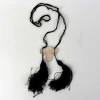 Pendentif « Liserons » verre blanc patiné sépia de René LALIQUE | Biron Pendentif "Liserons" verre blanc patiné sépia de René LALIQUE