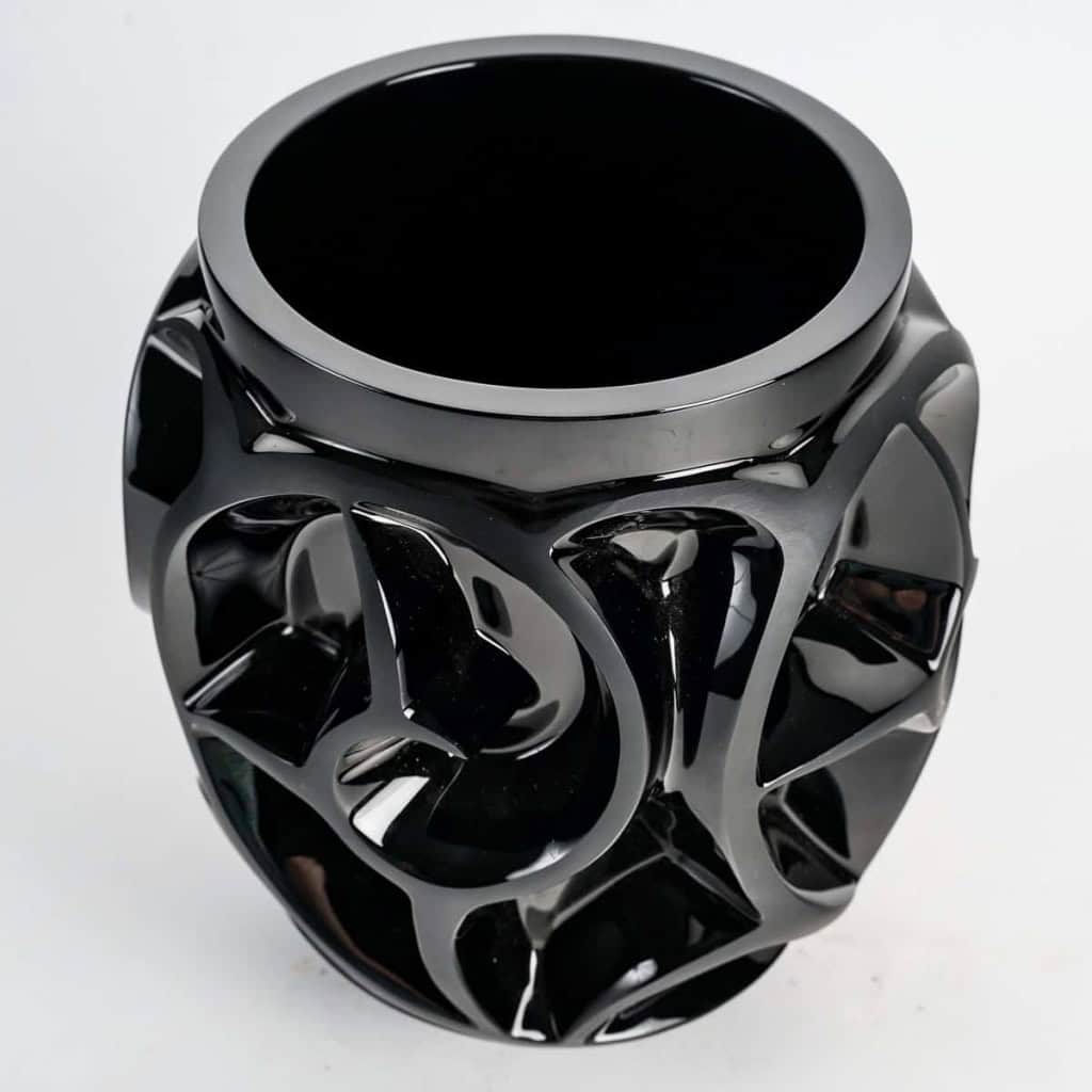 Vase « Tourbillons » cristal noir de LALIQUE FRANCE | Biron Vase "Tourbillons" cristal noir de LALIQUE FRANCE