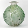 Vase « Milan » verre blanc patiné vert de René LALIQUE | Biron ||||||