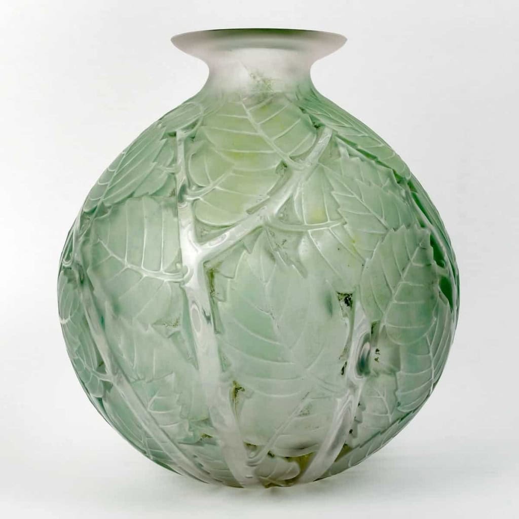 Vase « Milan » verre blanc patiné vert de René LALIQUE | Biron ||||||