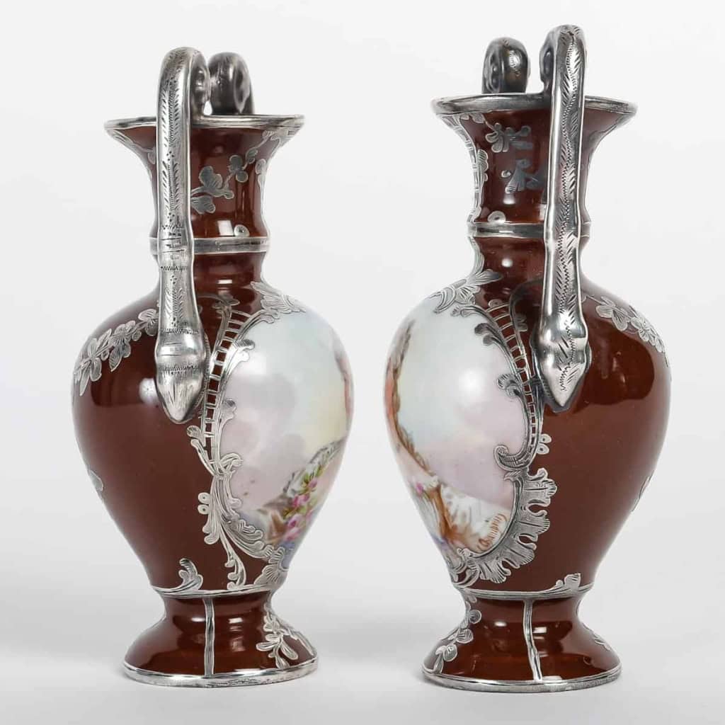 une paire de miniature en porcelaine fin XIXème siècle | Biron une paire de miniature en porcelaine fin XIXème siècle