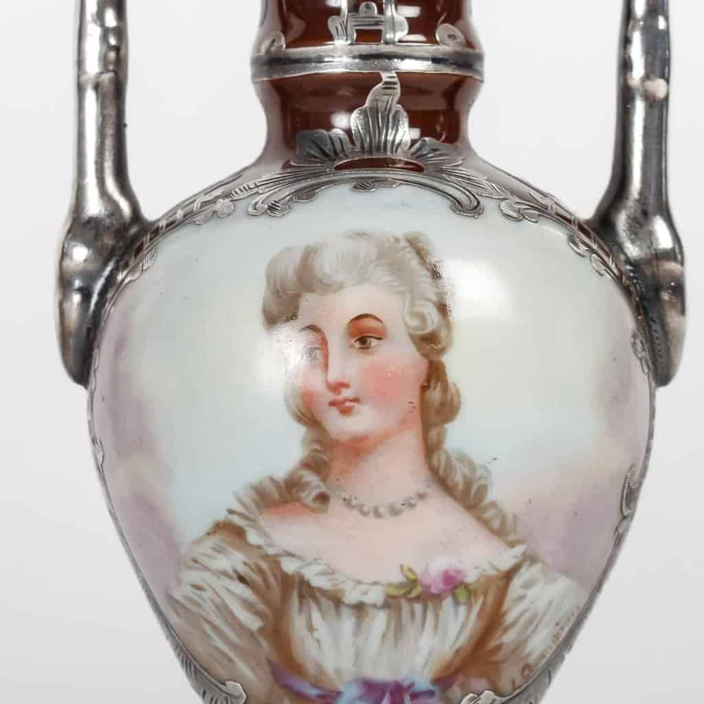 une paire de miniature en porcelaine fin XIXème siècle | Biron une paire de miniature en porcelaine fin XIXème siècle