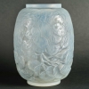 Vase « Monnaie du Pape » verre opalescent patiné gris de René LALIQUE | Biron ||||||