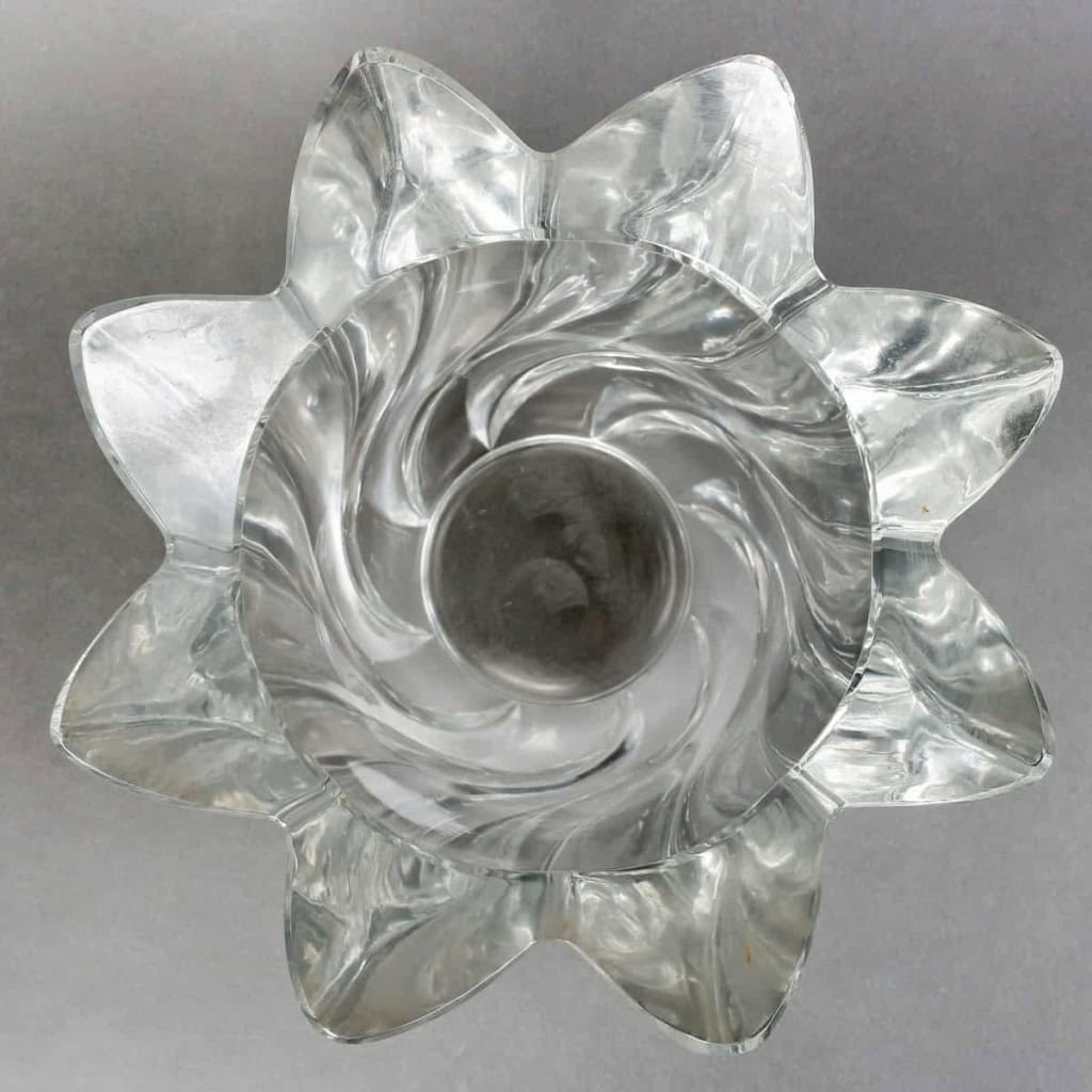 Vase « Eguzon » cristal blanc de René LALIQUE | Biron Vase "Eguzon" cristal blanc de René LALIQUE