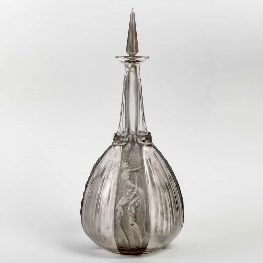 Carafe « Sirènes et Grenouilles » verre blanc patiné gris de René LALIQUE | Biron |||||||||||
