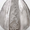 Carafe « Sirènes et Grenouilles » verre blanc patiné gris de René LALIQUE | Biron Carafe "Sirènes et Grenouilles" verre blanc patiné gris de René LALIQUE