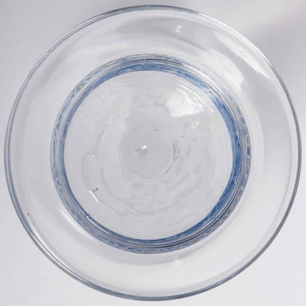 Suite de Trois Verres « Chinon » verre blanc patiné bleu de René LALIQUE | Biron Suite de Trois Verres "Chinon" verre blanc patiné bleu de René LALIQUE