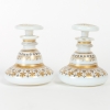 Paire de flacons opaline blancs d’époque Charles X | Biron Paire de flacons opaline blancs d'époque Charles X