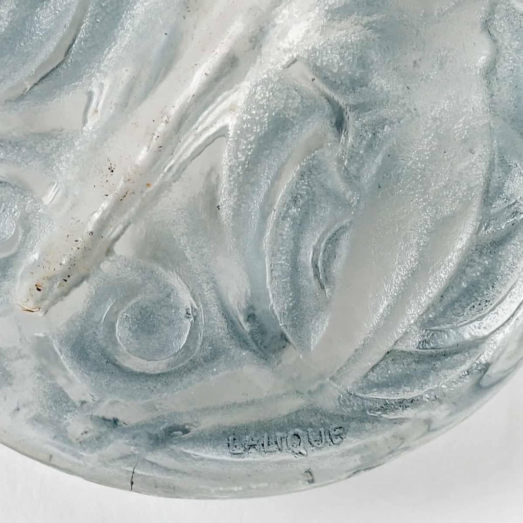 Flacon « Naïades » verre patiné bleu de René LALIQUE | Biron Flacon "Naïades" verre patiné bleu de René LALIQUE