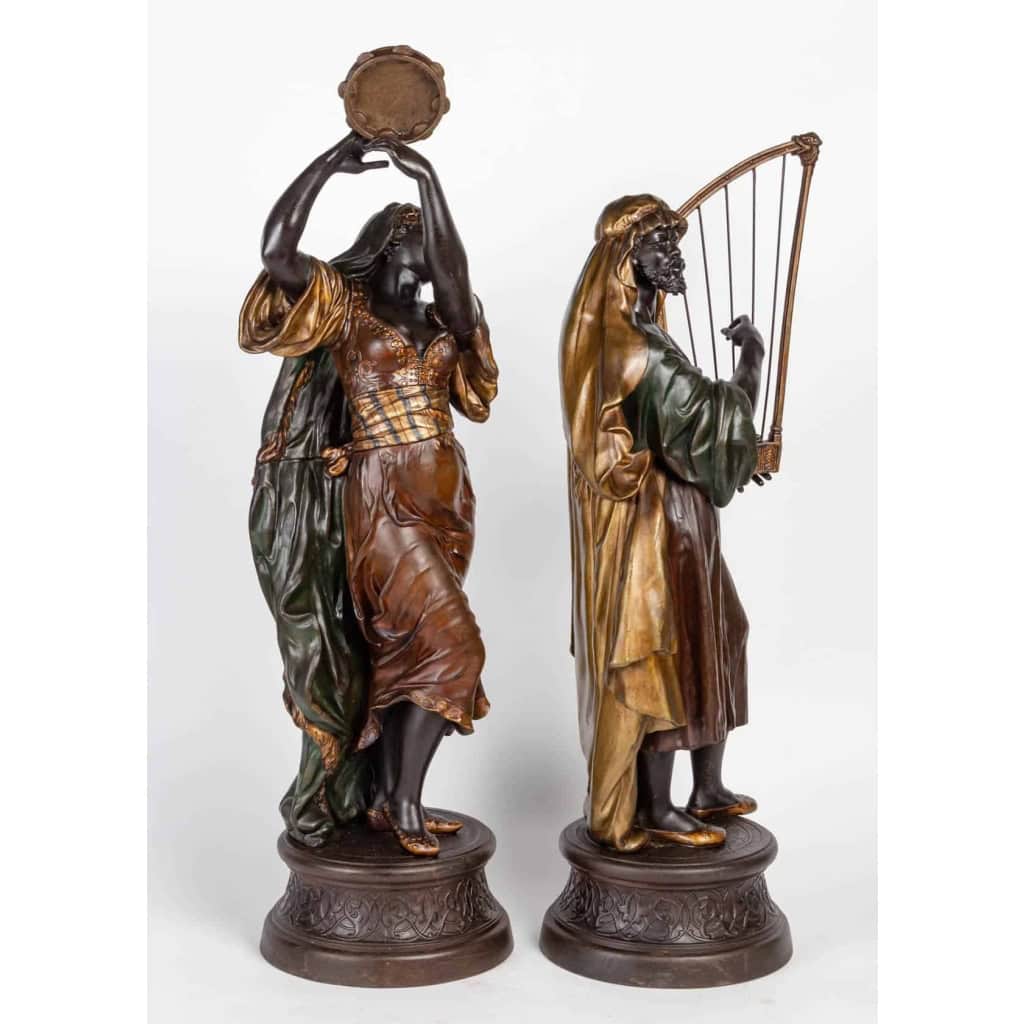 Une paire de sculptures orientalistes en érgule peint | Biron Une paire de sculptures orientalistes en érgule peint