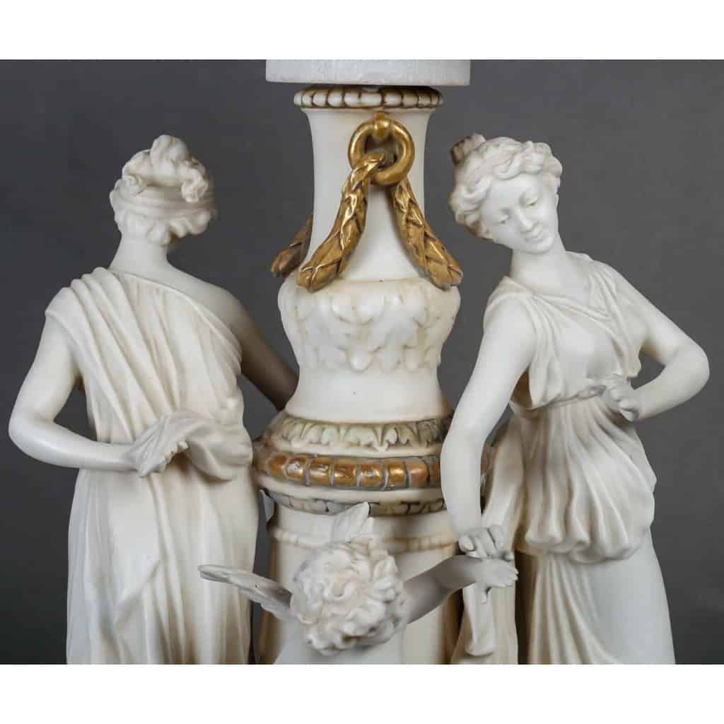 Un centre de table en biscuit fin XIXème siècle | Biron Un centre de table en biscuit fin XIXème siècle