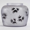 Vase « Pensées » verre bleu clair émaillé noir de René LALIQUE | Biron Vase "Pensées" verre bleu clair émaillé noir de René LALIQUE