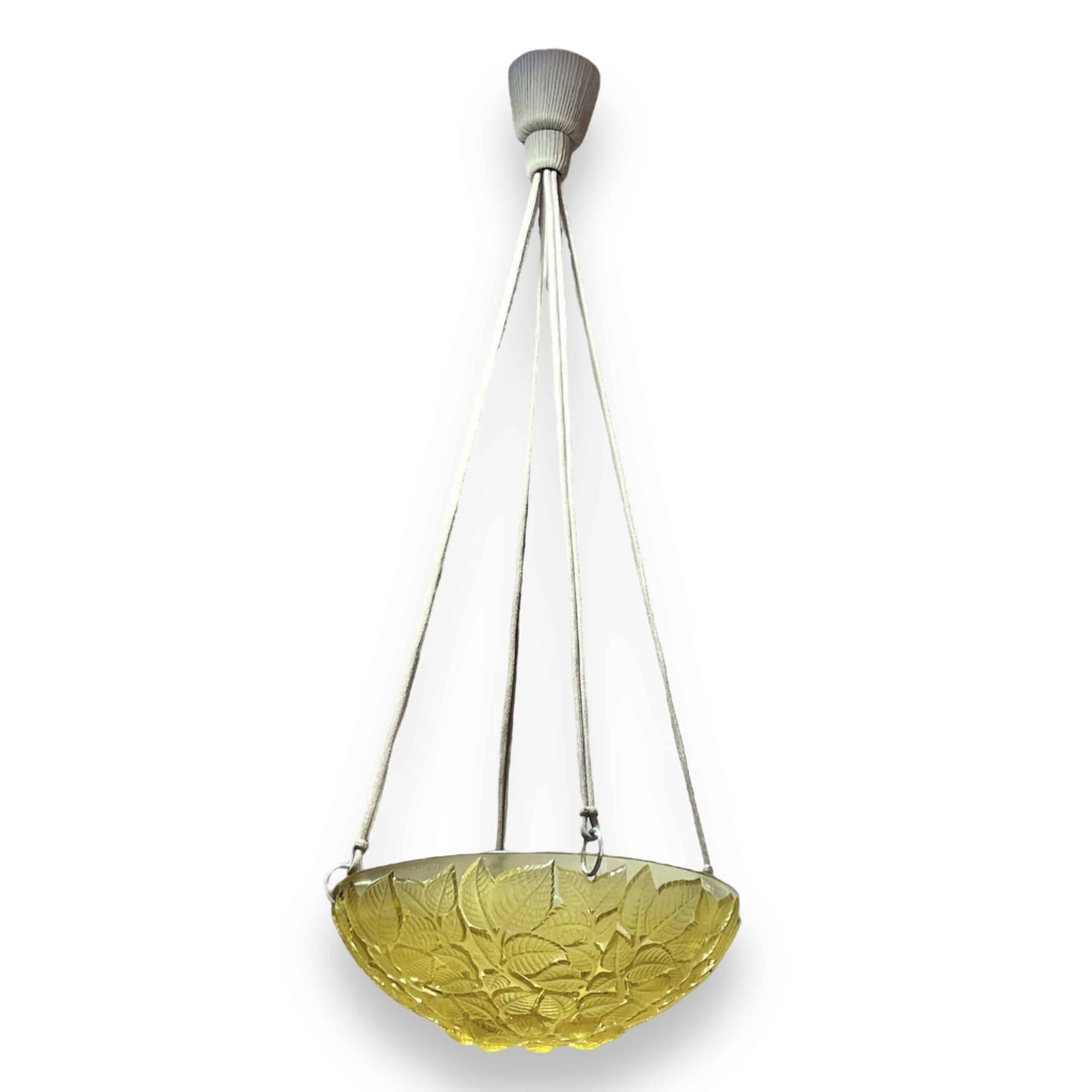Suspension Plafonnier Lustre « Charmes » verre jaune de René LALIQUE | Biron Suspension Plafonnier Lustre "Charmes" verre jaune de René LALIQUE
