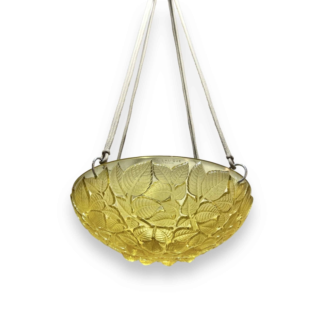Suspension Plafonnier Lustre « Charmes » verre jaune de René LALIQUE | Biron Suspension Plafonnier Lustre "Charmes" verre jaune de René LALIQUE