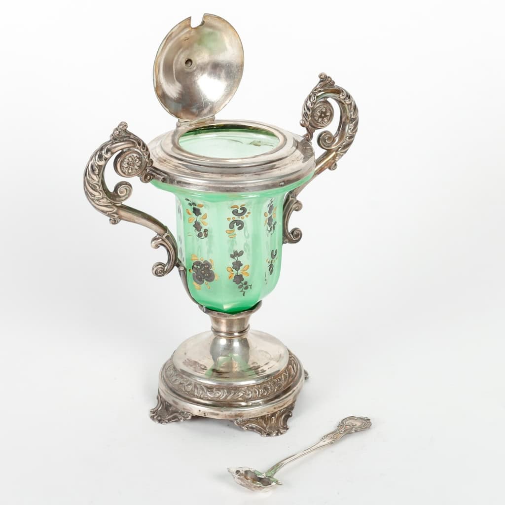 Set de confiturier en opaline vert émaillé du XIXème siècle avec base en argent | Biron Set de confiturier en opaline vert émaillé du XIXème siècle avec base en argent