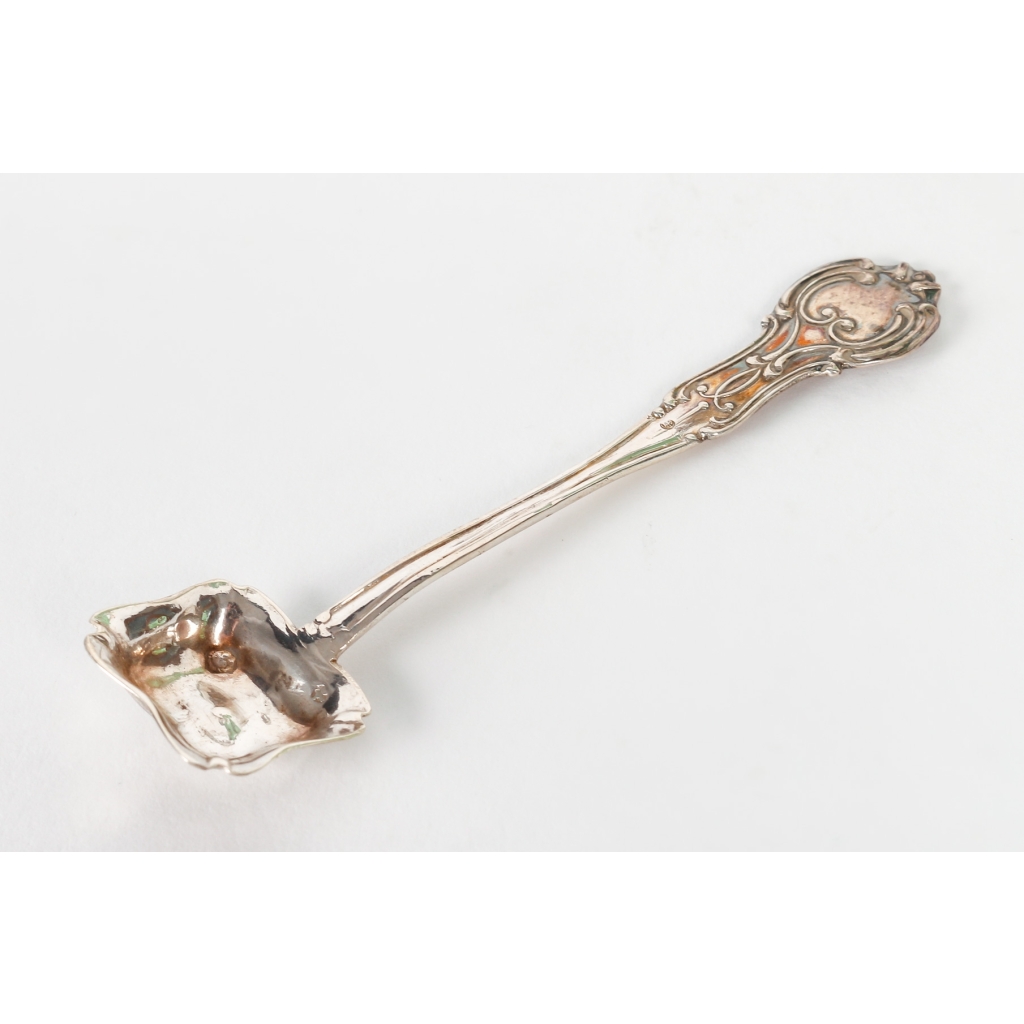 Set de confiturier en opaline vert émaillé du XIXème siècle avec base en argent | Biron Set de confiturier en opaline vert émaillé du XIXème siècle avec base en argent