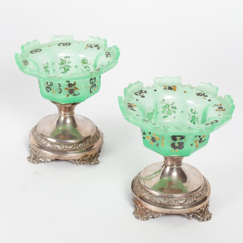 Set de confiturier en opaline vert émaillé du XIXème siècle avec base en argent | Biron Set de confiturier en opaline vert émaillé du XIXème siècle avec base en argent