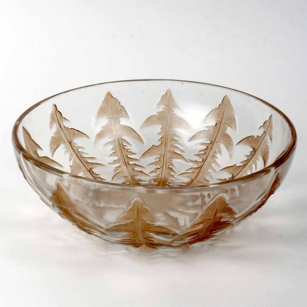 Coupe « Pissenlit » verre blanc patiné sépia de René LALIQUE | Biron ||||||