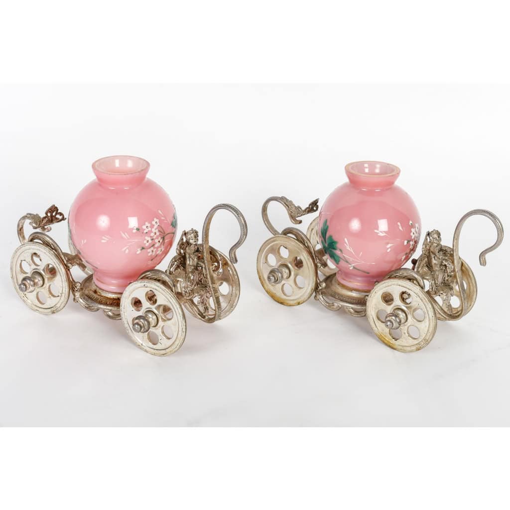 Paire de carosses, roses et argentés, XIXème siècle | Biron ||||||||