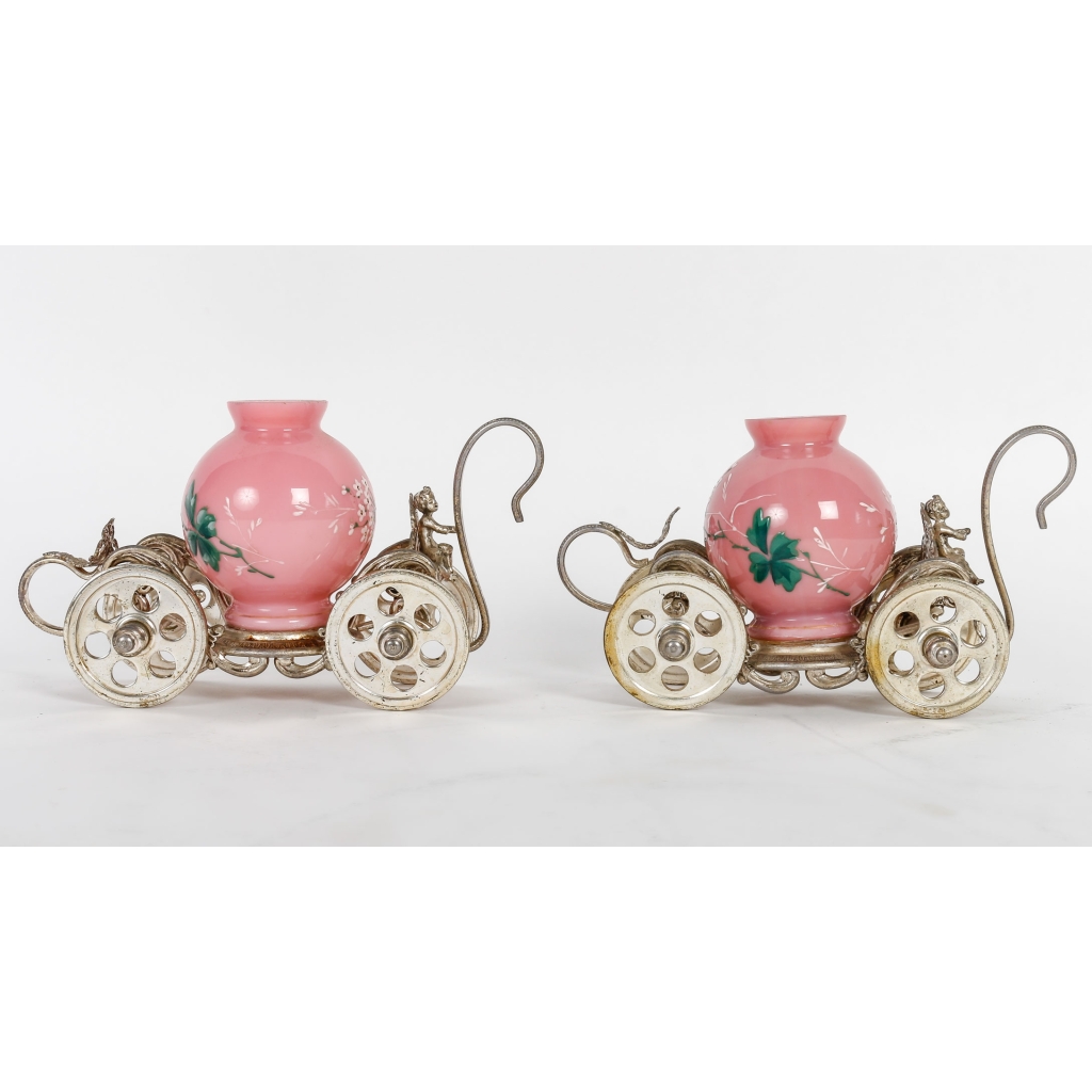 Paire de carosses, roses et argentés, XIXème siècle | Biron Paire de carosses, roses et argentés, XIXème siècle