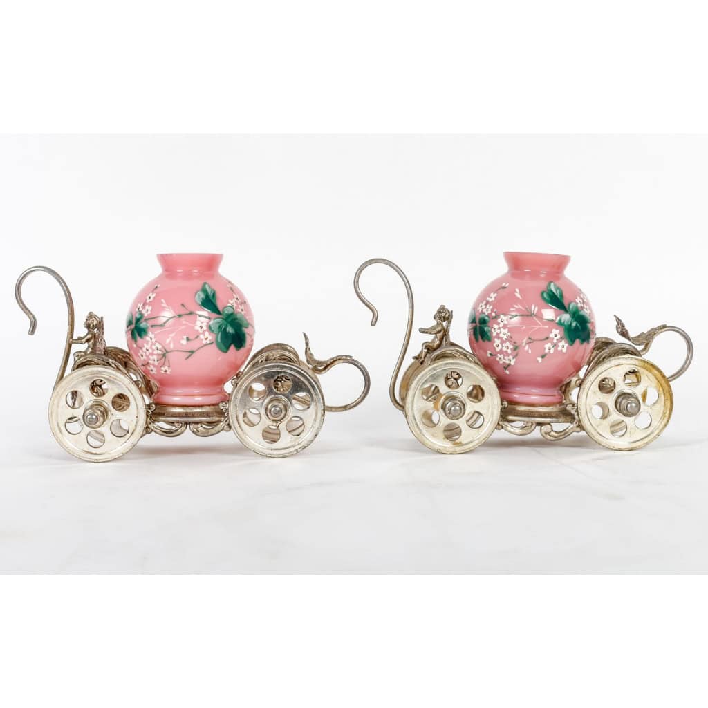 Paire de carosses, roses et argentés, XIXème siècle | Biron Paire de carosses, roses et argentés, XIXème siècle