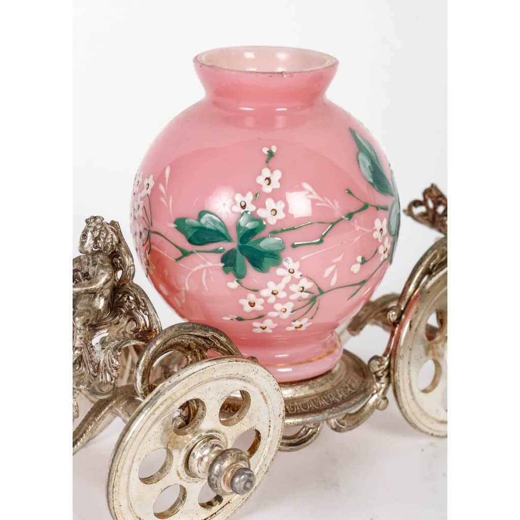 Paire de carosses, roses et argentés, XIXème siècle | Biron Paire de carosses, roses et argentés, XIXème siècle