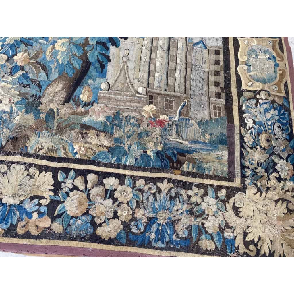 une importante tapisserie verdure d’Aubusson 5,20M X 2,70m | Biron une importante tapisserie verdure d'Aubusson 5,20M X 2,70m