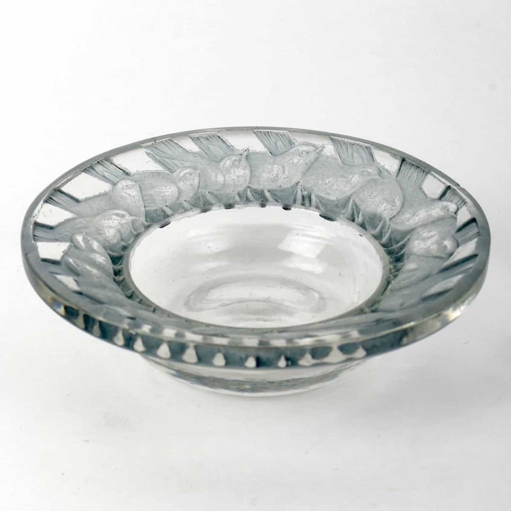 Cendrier « Irène » verre blanc patiné bleu de René LALIQUE | Biron |||||