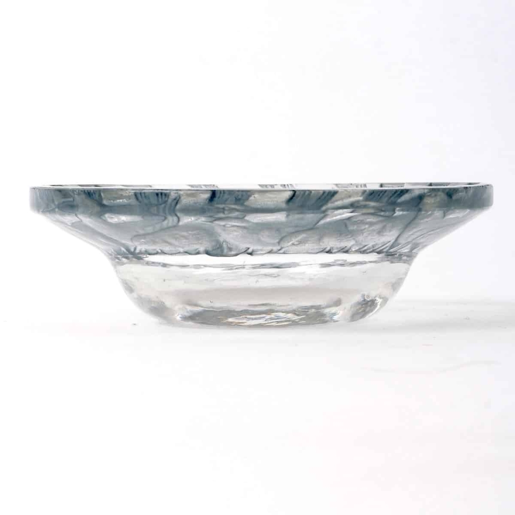Cendrier « Irène » verre blanc patiné bleu de René LALIQUE | Biron Cendrier "Irène" verre blanc patiné bleu de René LALIQUE