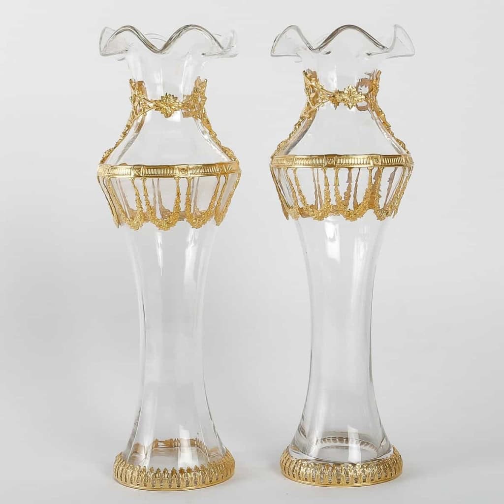 Paire de vases en cristal et ornementation en bronze doré fin XIXème siècle | Biron Paire de vases en cristal et ornementation en bronze doré fin XIXème siècle