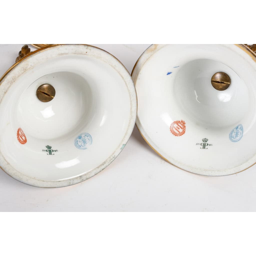 Paire de vases en porcelaine du XIXème siècle, époque Napoléon III