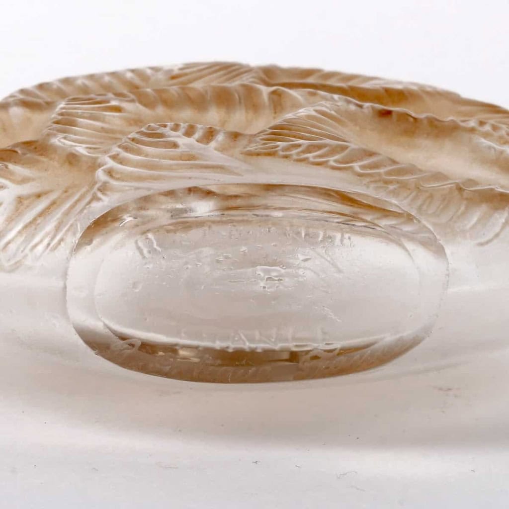 Flacon « Clamart » verre blanc patiné sépia de René LALIQUE | Biron Flacon "Clamart" verre blanc patiné sépia de René LALIQUE