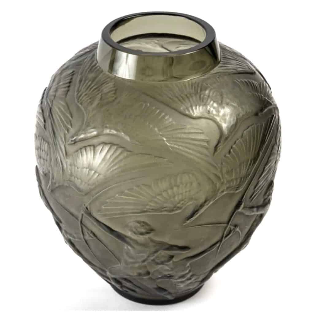Vase « Archers » verre gris topaze fumé de René LALIQUE | Biron Vase "Archers" verre gris topaze fumé de René LALIQUE