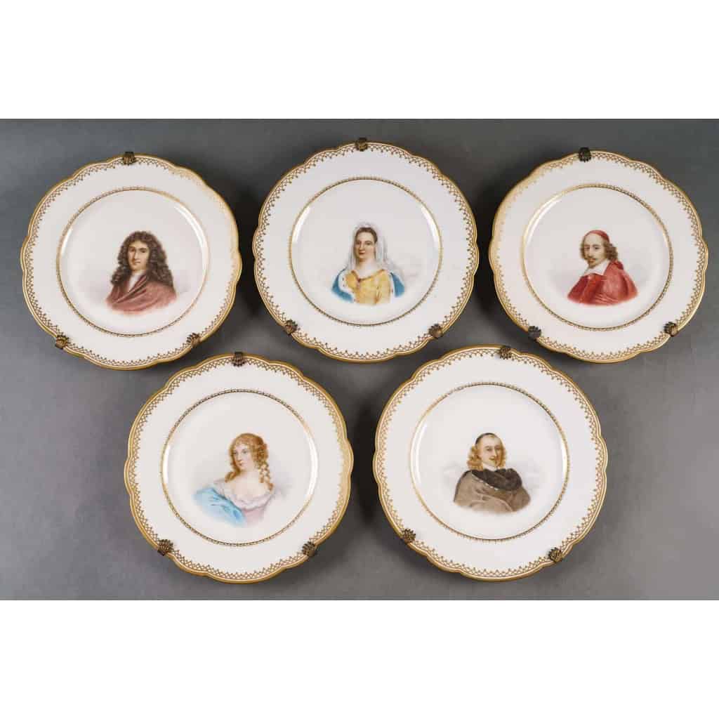 Série d’assièttes en porcelaine de limoge fin XIXème siècle | Biron Série d'assièttes en porcelaine de limoge fin XIXème siècle