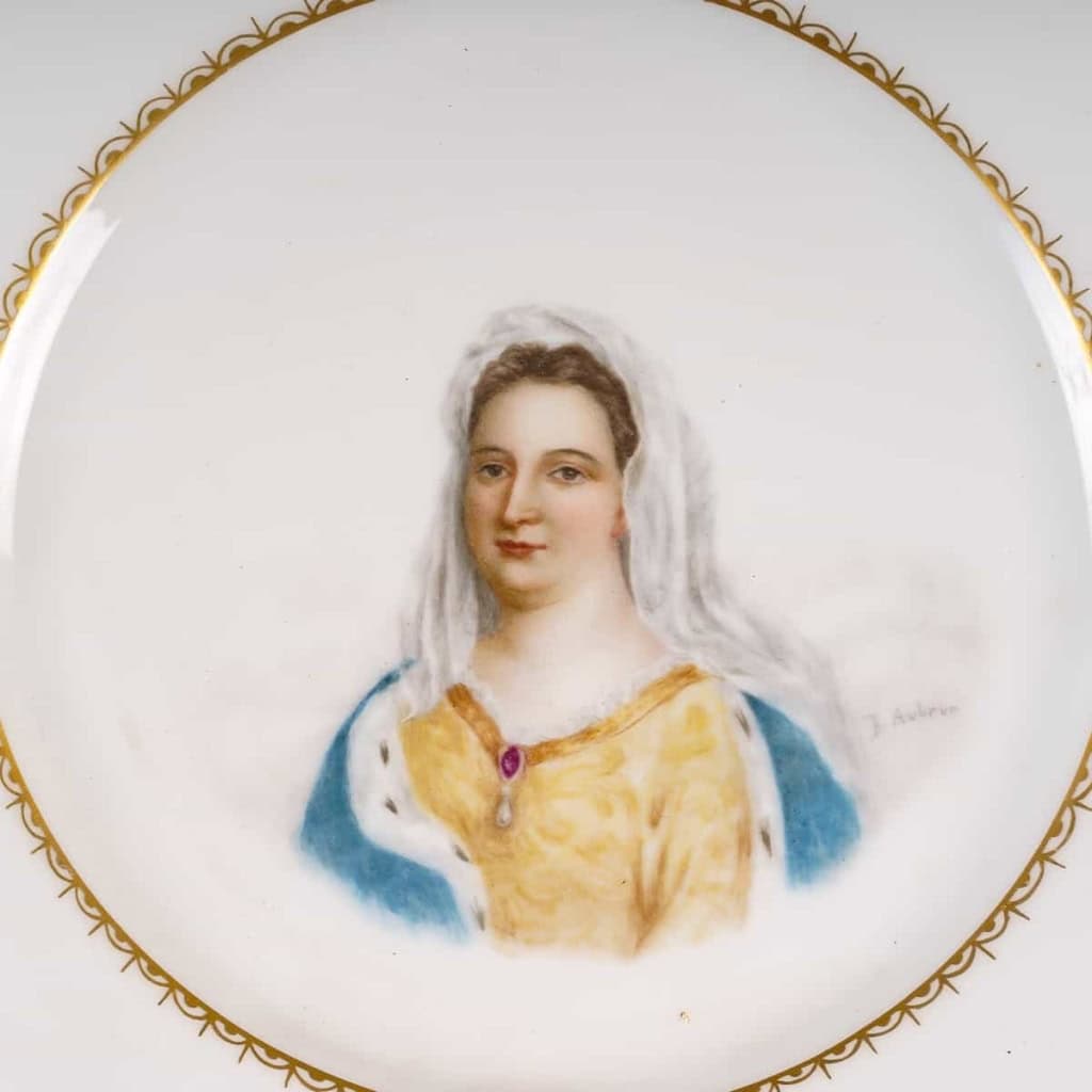 Série d’assièttes en porcelaine de limoge fin XIXème siècle | Biron Série d'assièttes en porcelaine de limoge fin XIXème siècle