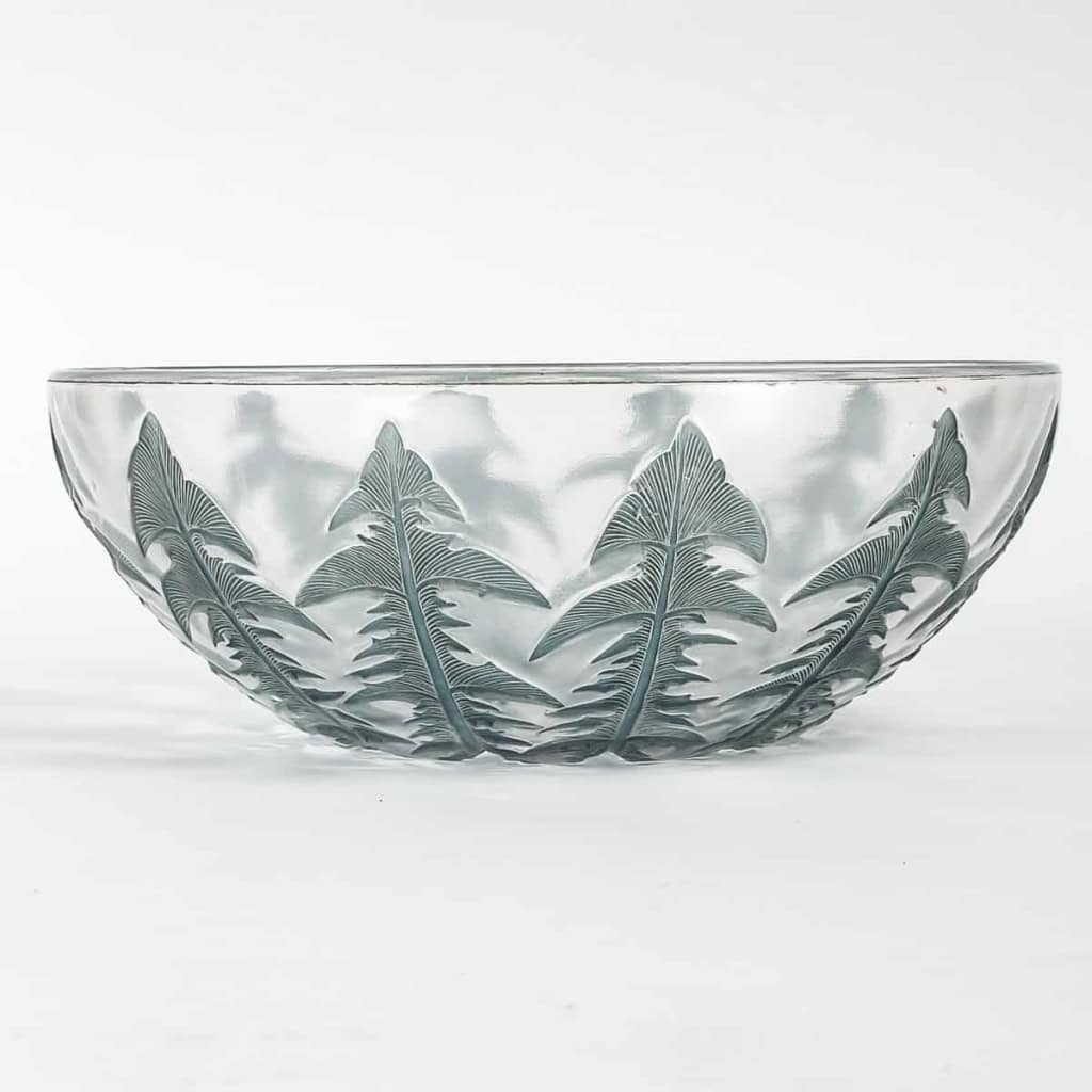 Coupe « Pissenlit » verre blanc patiné bleu de René LALIQUE | Biron Coupe "Pissenlit" verre blanc patiné bleu de René LALIQUE