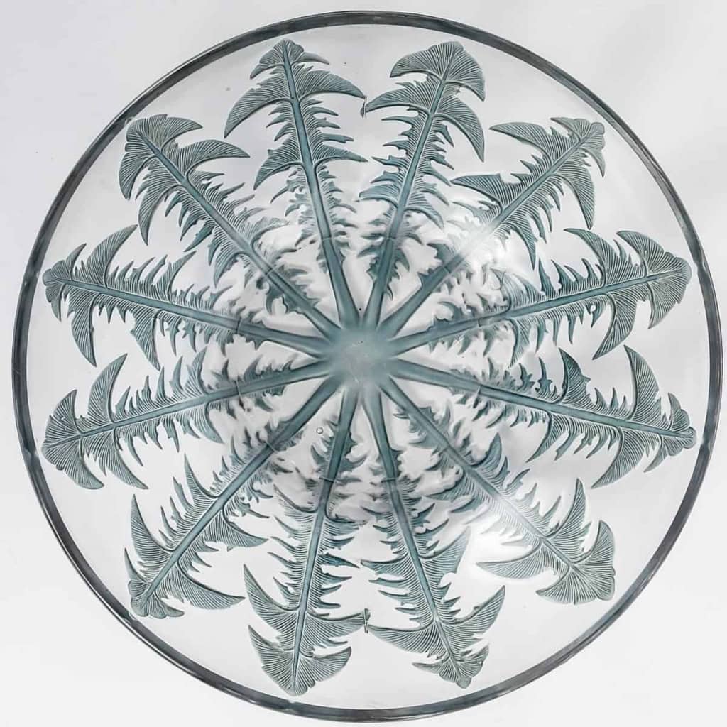 Coupe « Pissenlit » verre blanc patiné bleu de René LALIQUE | Biron Coupe "Pissenlit" verre blanc patiné bleu de René LALIQUE