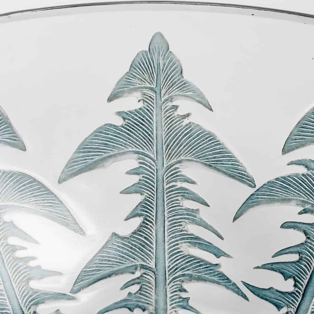 Coupe « Pissenlit » verre blanc patiné bleu de René LALIQUE | Biron Coupe "Pissenlit" verre blanc patiné bleu de René LALIQUE